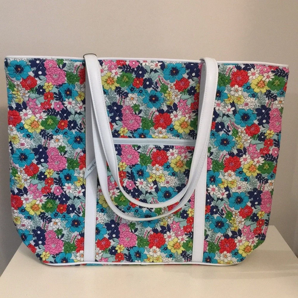 NWT Vera Bradley Far Out Floral Trimmed Vera Tote Bag - Picture 2 of 7